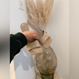 Missguided Beige Croc-Embossed Heel Size 6 - Only Worn Once